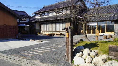 Karatsu House | 旅籠屋cafeKATARI