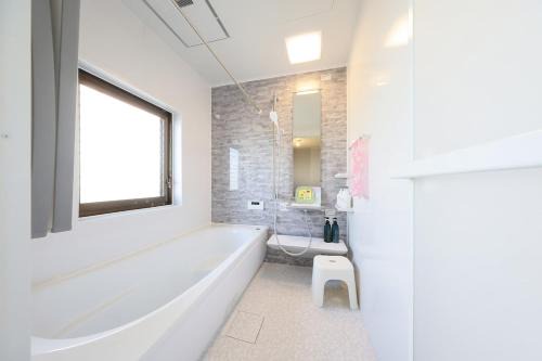 Satte Apartment | 130 m2 6 beds, kids room & kitchen, bathroom, brand new private single unit!