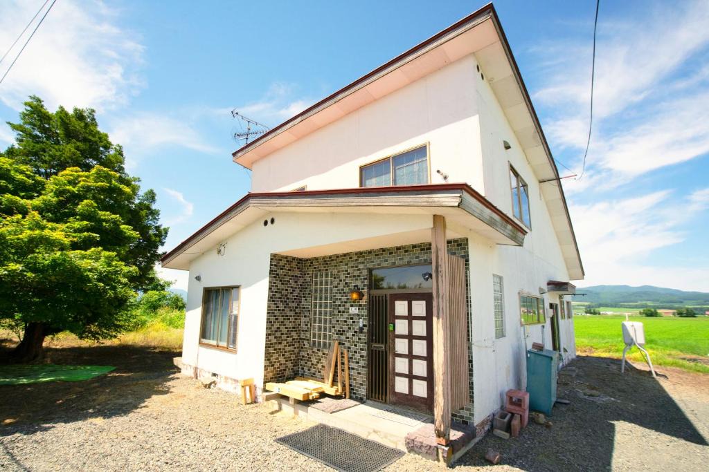 Sorachi-gun House | 5 min flower field! Entire building for rent! Maximum of 7 guests! With air conditioning! For families! A Japanese house! Nohohon Yuyu