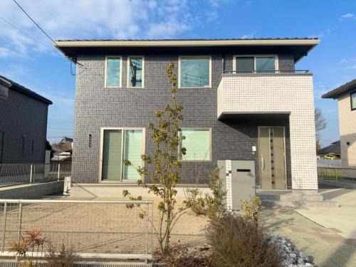 Koshi House | Akikawa Miyoshi 3 プレミアム鉄骨 一棟貸切ヴィラ