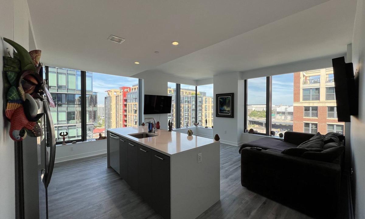 Navy Yard Apartment | Capitol view in heart of Navy Yard & can walk everywhere