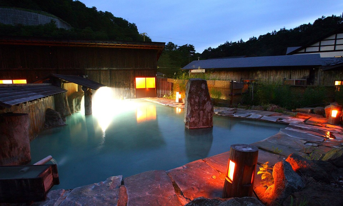 Yuzawa Hotel | Doroyu Onsen Okuyama Ryokan