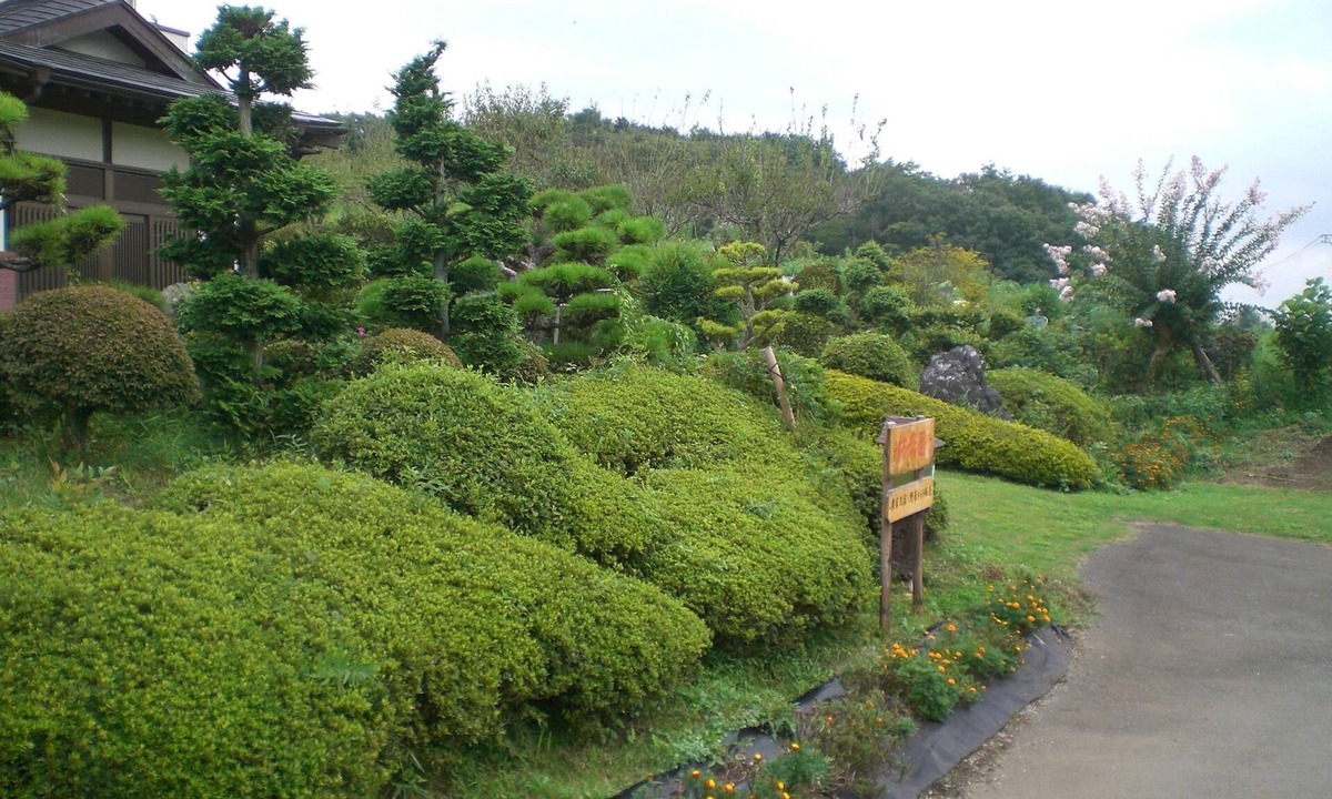 Nakagawa Apartment | Kakinouen