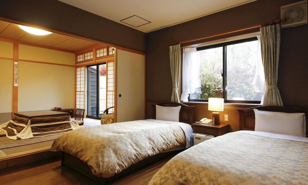 Takayama House | Kutsuroginoya Yuu