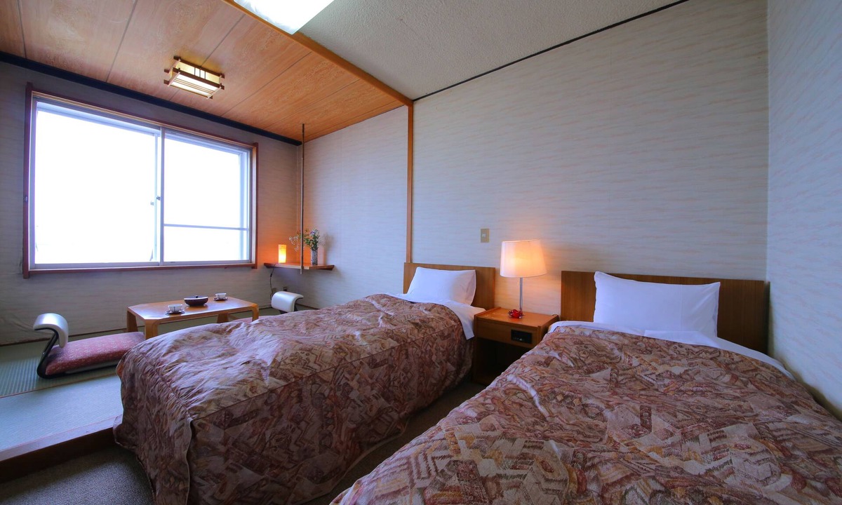 Inawashiro Hotel | Lake Side Hotel MINATOYA