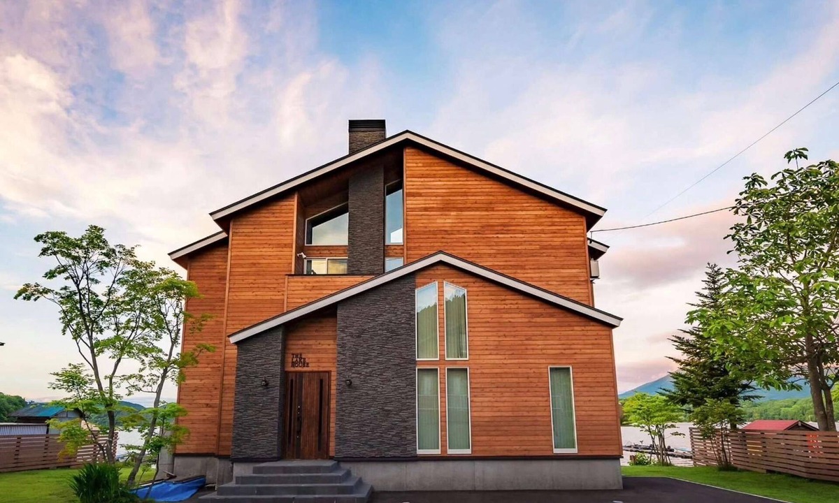 Shinano Villa | Lakefront Sauna Villa in a Japanese National Park