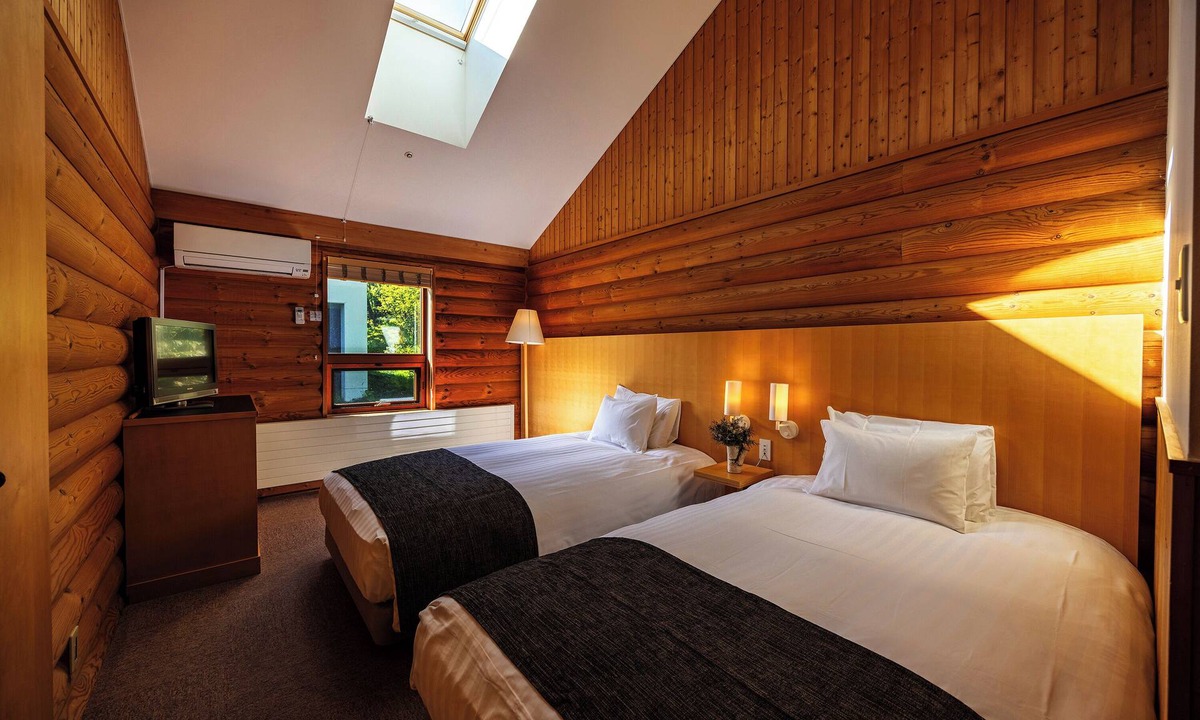 Iwamizawa Hotel | Loghotel The Maplelodge