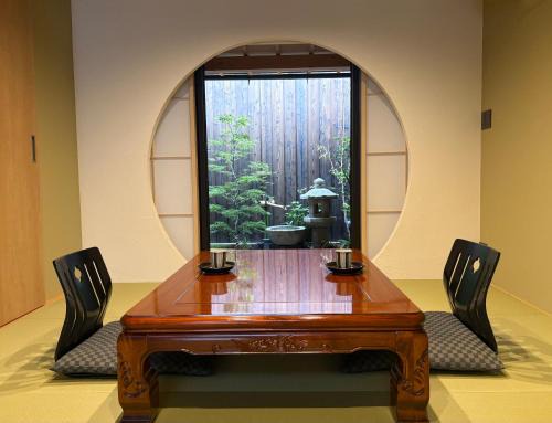 Sakyo Ward House | Machiya inside Chomoji temple, near Gion, downtown