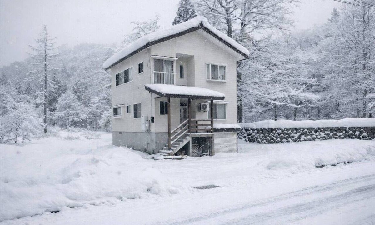 Shinano House | Mountain View 4 Bedroom Chalet Myoko Kogen