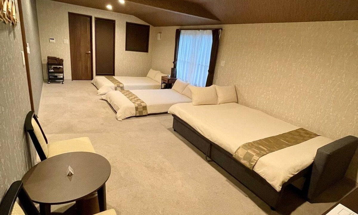 Narita Hotel | NonsmokingSemidouble family room with cypress bath/Narita Chiba