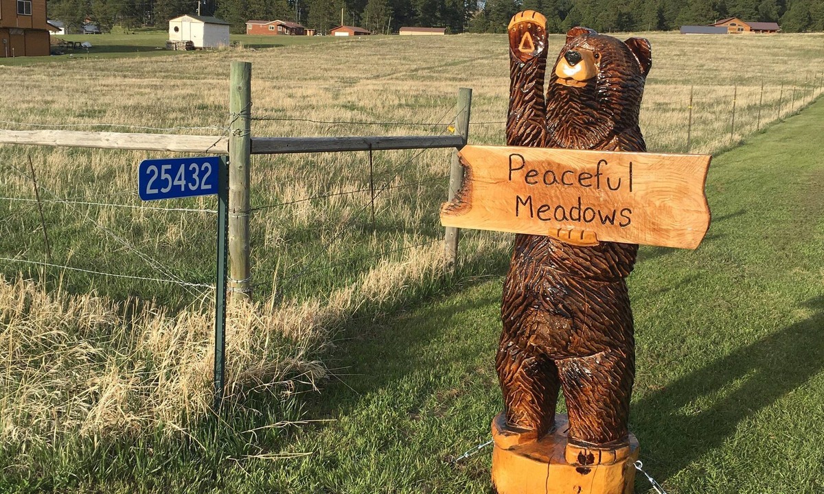 Custer House | Peaceful Meadows
