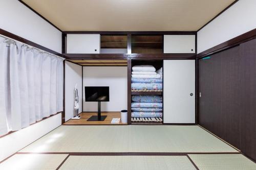 Higashiyotsugi Apartment | Perfect for sightseeing in Tokyo! 2F 4people! 四つ木