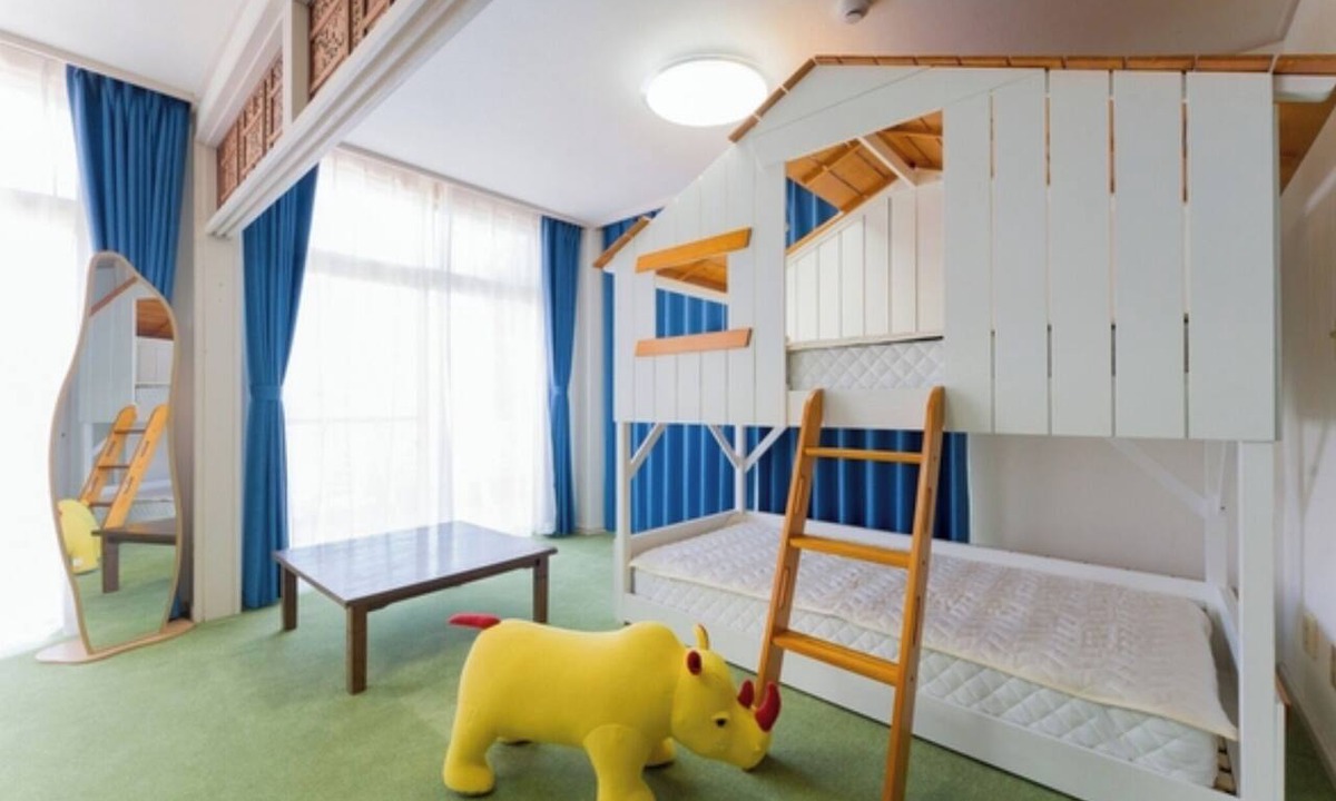 Suzaki Hotel | Room OnlyAccommodates 7 people Family Room Oce/Shimoda City Shizuoka