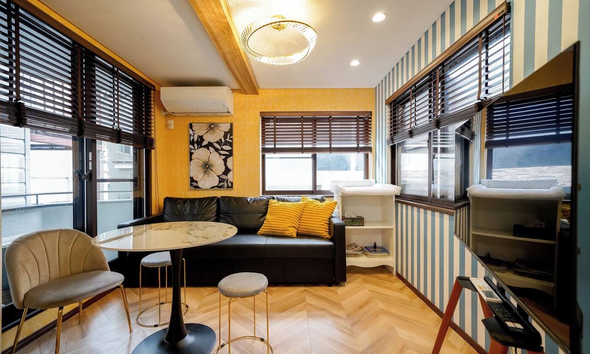 Ebisu House | Shibuya Ward, Central Area, Ideal for Families and Groups, Many Private Rooms, Separate Bathroom and Toilet Areas, Within Walking Distance of the Shibuya and Roppongi Areas, 100 meters to the bus stop