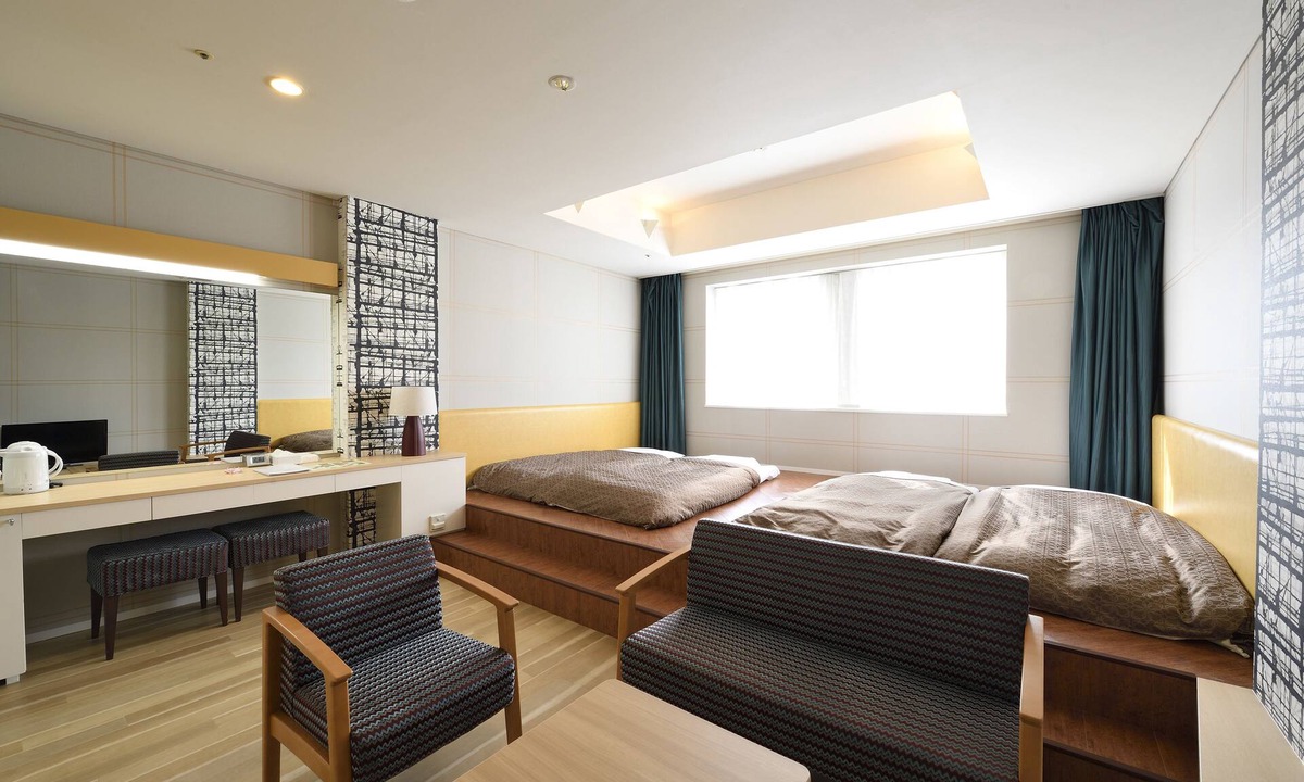 Iwaki Hotel | Spa Resort Hawaiians ViR Port
