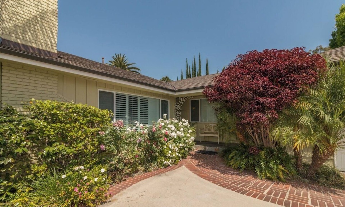 Los Feliz House | Stylish Los Feliz Stay Live Work Unwind