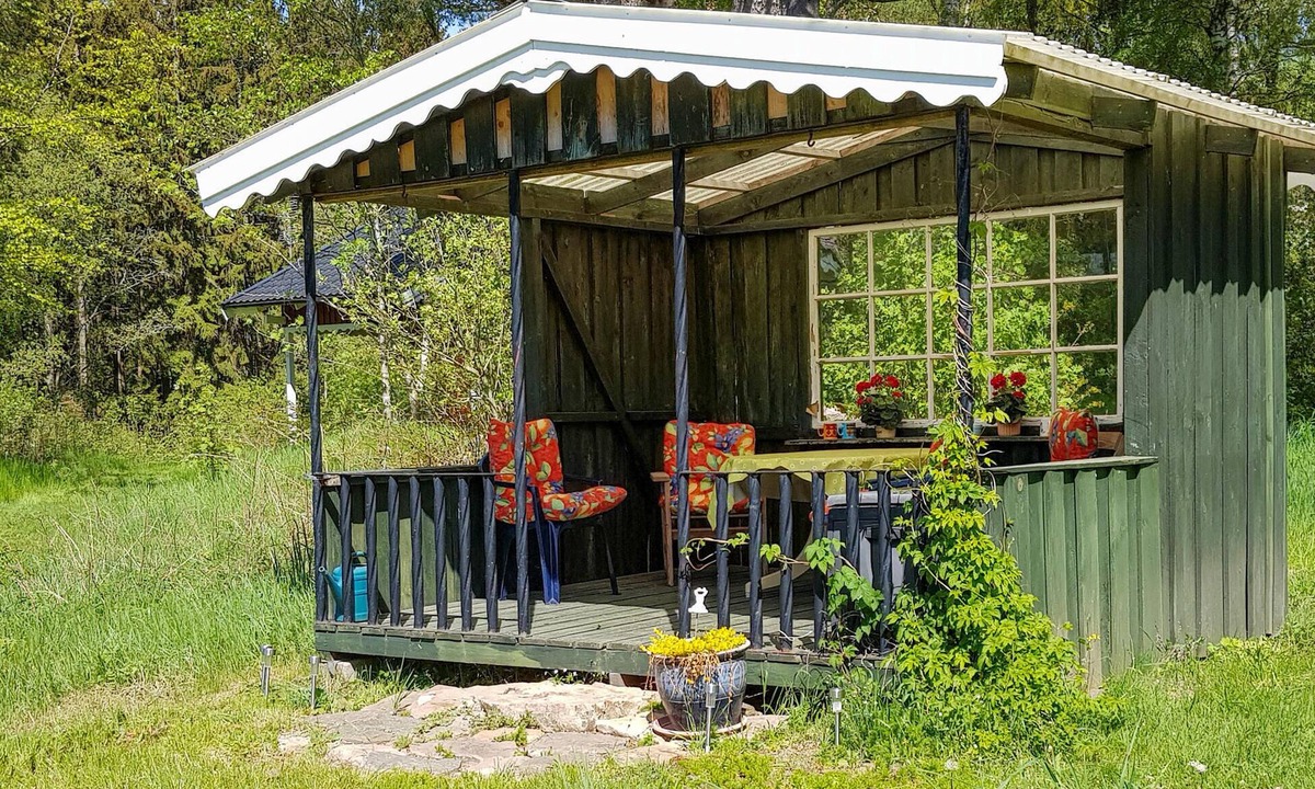 Munka-Ljungby House | This cottage is located in a quiet and child-friendly location in the forest of Tåstrarp.