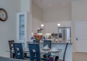 102 m² Apartment ∙ 2 bedrooms ∙ 5 guests in Penn Quarter