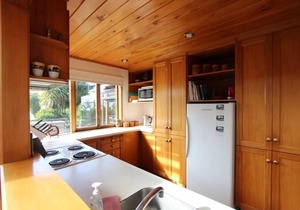 Tamaki Lakeside Lodge on Lake Rotorua in Ngongotaha