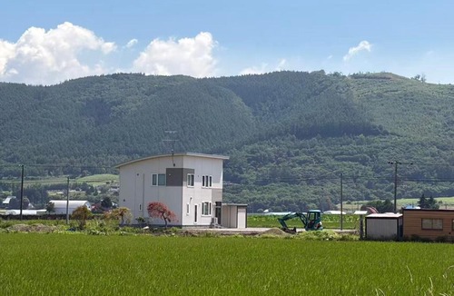 Furano House | ゲストハウス 華園