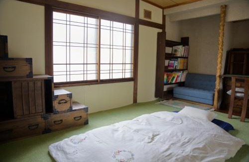 Kawayu Onsen Apartment | 一棟貸し温古知新 古道具屋が営む一軒家