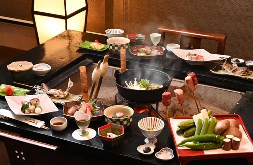Shiobara Hotel | 塩原温泉 渓流野天風呂と炉端料理の宿 湯守田中屋