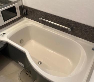 Tsu House | 暖炉の家三重観光の拠点伊勢神宮鈴鹿サーキットアクセス良好家族グループ旅行屋根付きbbq