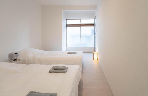 Shibamata Apartment | 柴又駅1分 帝釈天すぐ 2026年新改装の和風貸切宿 Wagamama柴又 松 9名