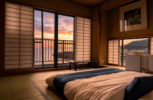 Echizen Hotel | 波の上の特等席 越前厨温泉 金龍