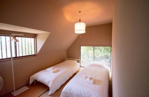 Narusawa House | 1日1組限定森の中の貸切コテージundo