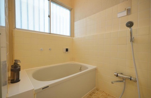 Setagaya Apartment | 15min to Shinjuku, 5min Walk from the Station, Cozy Private House, Ideal base for sightseeing in Tokyo, Peaceful Area, Coffee & Cinema, Blue Atelier Toko