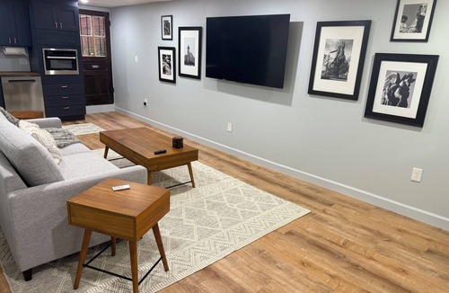 Bloomingdale Apartment | 1BR Bloomingdale Retreat with Private Entry. Walkable & Quiet Neighborhood.