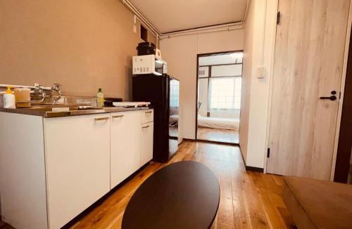 Shiroishi Apartment | 2-2菊札幌中心部から地下鉄で2駅にある古民家型単身アパートメント美室でおすすめ