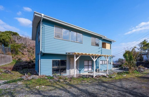 Futo Apartment | 2-Min to Beach: Ocean View Villa with Sauna & BBQ for up to 16