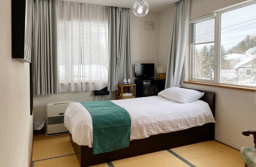 Shirogane Onsen Hotel | 20 m² Hotel ∙ 1 bedroom ∙ 2 guests