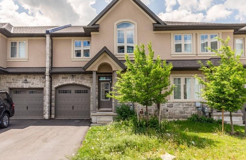 Stoney Creek Villa | 20 Ppl 5BR Townhome on the Lake. HotTub, Gym, BBQ
