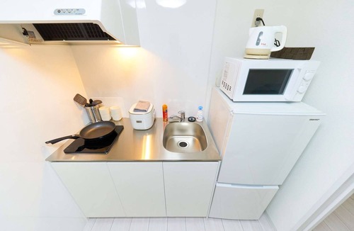 Shinjuku Apartment | [21] Shin Okubo Area - Excellent Location, 3 Minutes by Train to Shinjuku