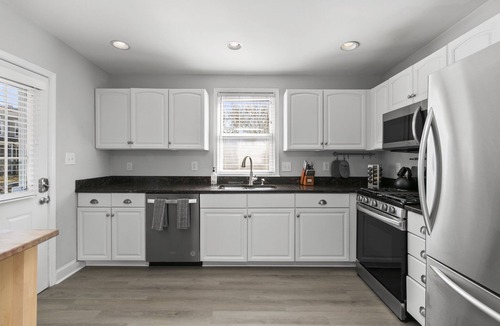 Northeast Bed & Breakfast | 3 DC Homes | Sleeps 30 | Group Getaway