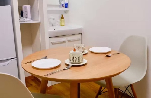 Shin-Osaka Apartment | （６０３）1 min to Shin-Osaka | Cozy Apt | Shinkansen | USJ Kyoto Airport | 3 guests