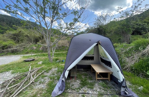 Aoki House | A one-bedroom inn where you can stay in a space away from the city and stay in art.