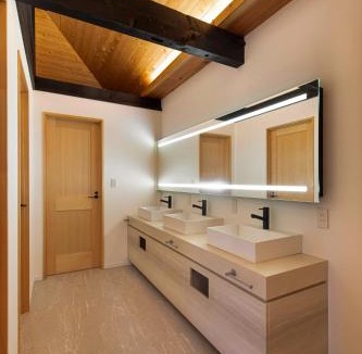 Fujinomiya Villa | asagiri retreat 2023年フルリノベーション 木の美しいデザイン