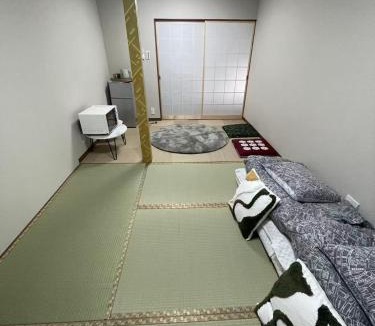 Suginami House | Autumn Leaves Villa 203