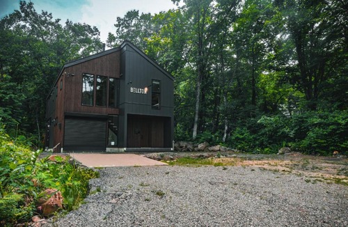 Hokujo Ski Chalet | Bellton - Spacious luxury 5 bedrooms & hot tub
