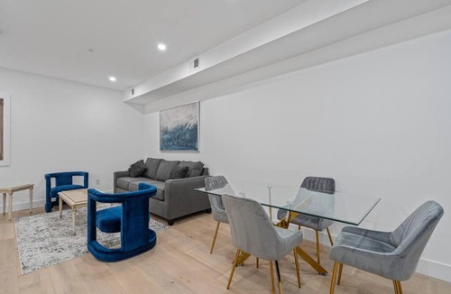 Petworth Apartment | Capitol View1 Charming Oasis in DC near Metro with Fenced Backyard Free Parking and WIFI
