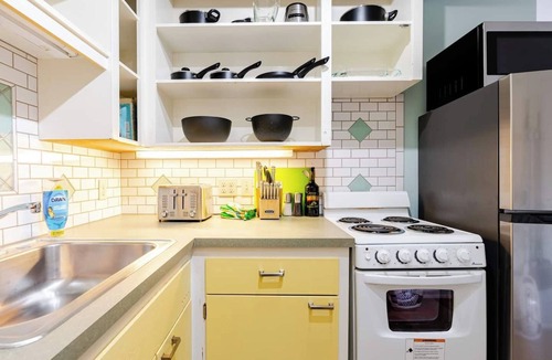 University District Apartment | Charming 1 Bedroom Apartment Near University of Washington