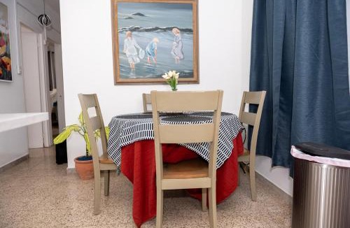 Pedernales House | Cozy Home Close to Beaches