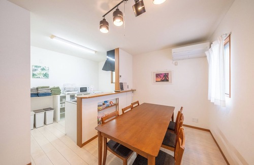 Kadena-cho House | CUBE KOZA｜Center of Koza, Okinawa City. Okinawa Arena 10 min. Churaumi Aquarium 70 min. Naha Airport 40 min. Easy to get around near the Okinawa South Interchange.
