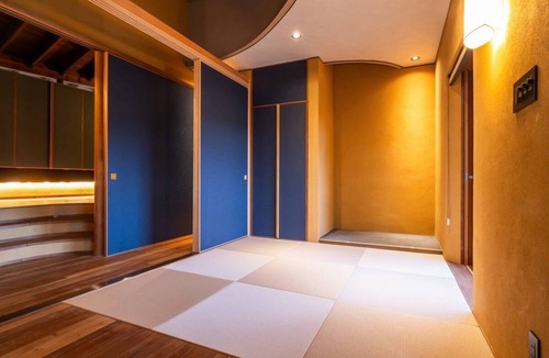Nagatoro Cabin | Designer mountain villa standing alone in 3 acres of forest | With sauna & BBQ