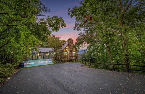 Chalet Village Cottage | Drench Your Senses In Luxury