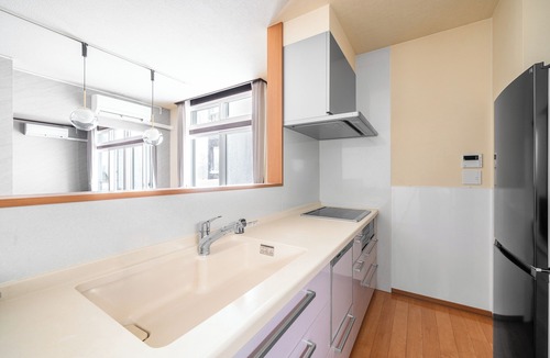 Shiroishi Apartment | E-US SAKAEDORI HOUSE
